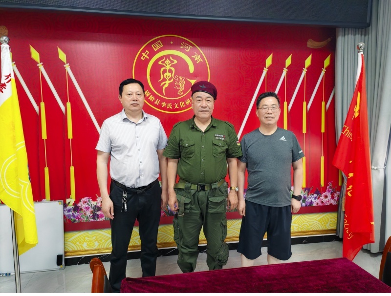 跨越百年寻根脉 骨肉团圆会有时